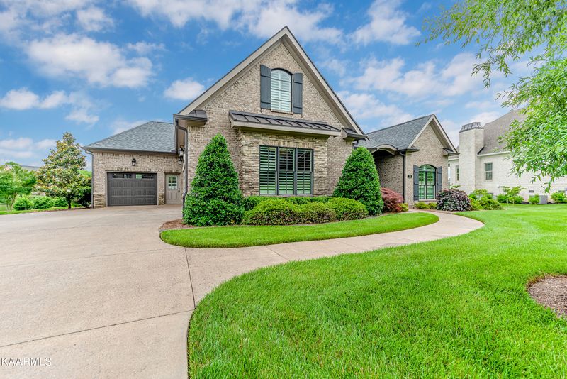538 Barnsley Rd, Knoxville, TN 37934