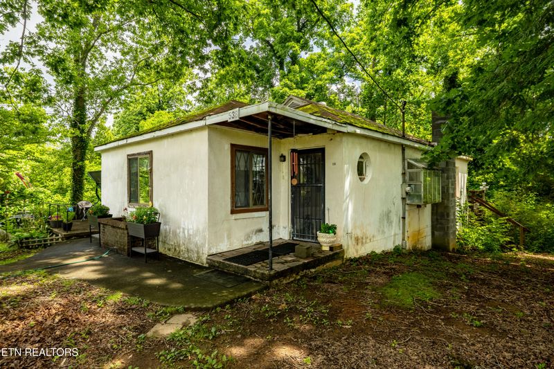 538 Binfield Rd, Maryville, TN 37801