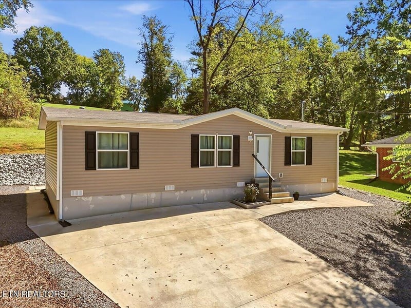 538 Callaway Dr, Morristown, TN 37814