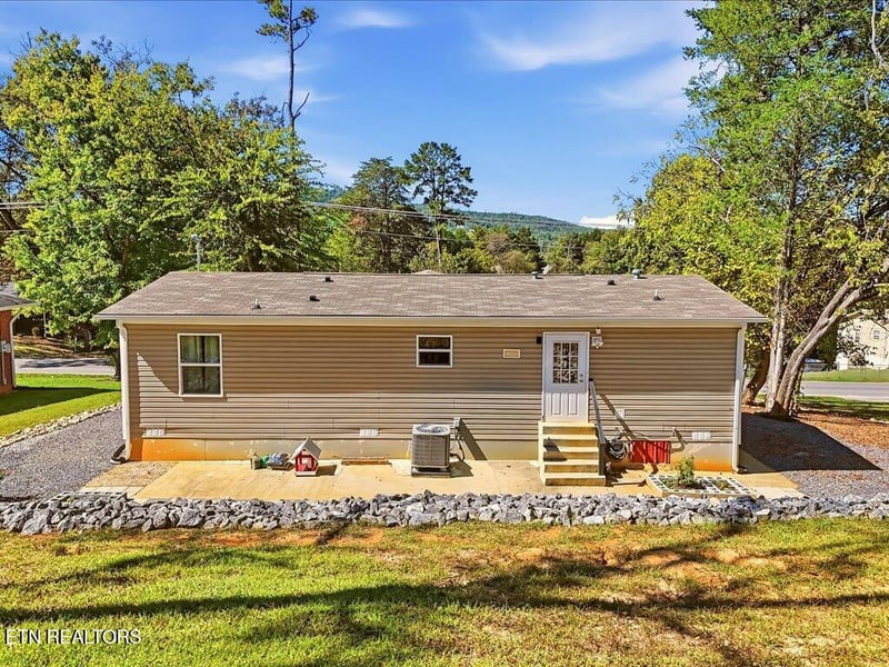 538 Callaway Dr, Morristown, TN 37814