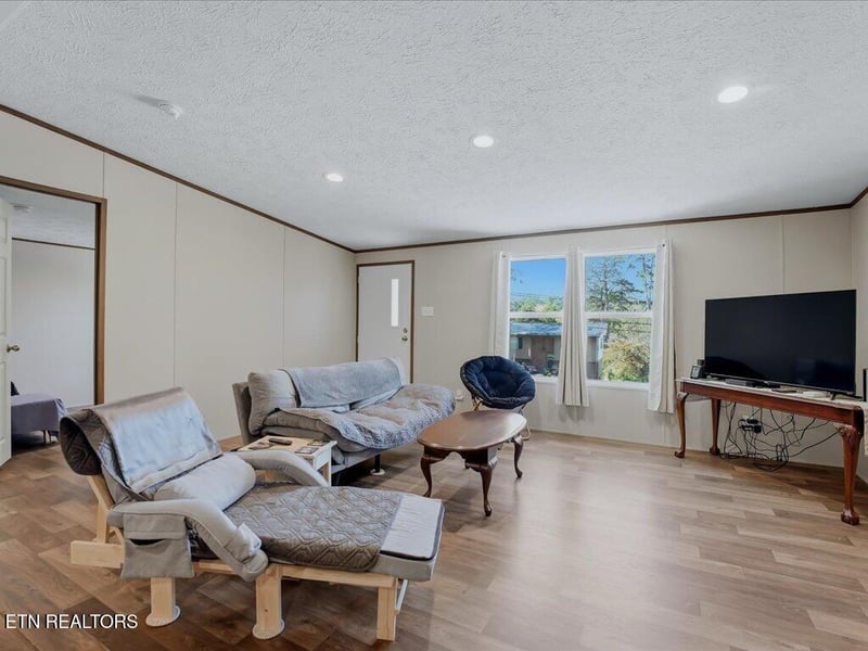 538 Callaway Dr, Morristown, TN 37814