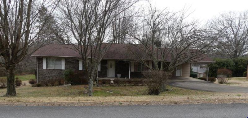 538 Charlotte St, Athens, TN 37303