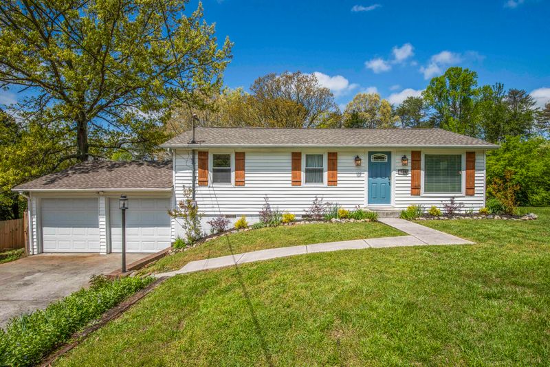 539 E Beaver Creek Dr, Knoxville, TN 37918