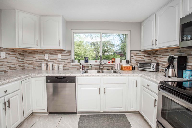 539 E Beaver Creek Dr, Knoxville, TN 37918