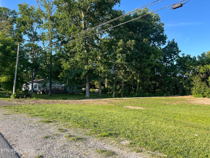 539 Glasshouse Rd, Helenwood, TN 37755