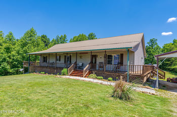 539 Pauline Dr, Pioneer, TN 37847
