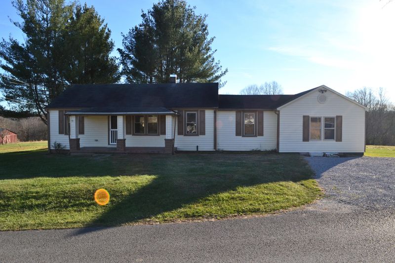 539 Shoemake Rd, Crossville, TN 38571