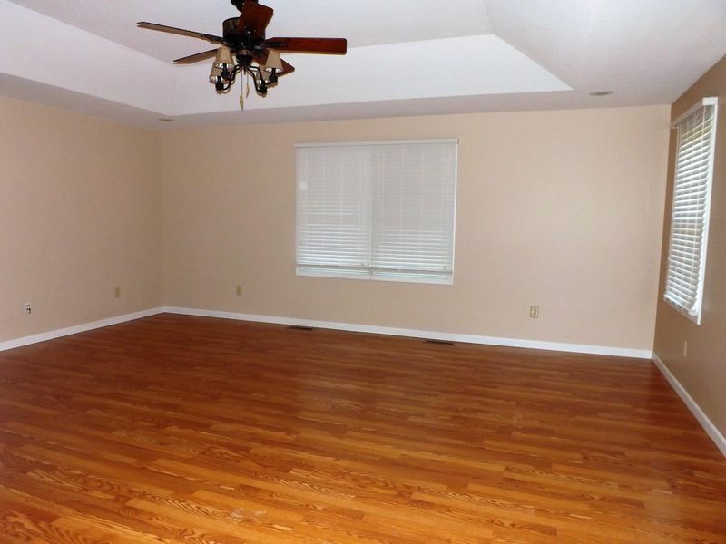 539 W Creston Rd, Crossville, TN 38571