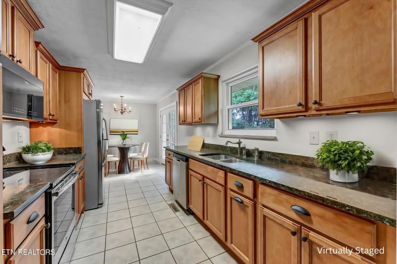 5400 Sinking Creek Rd, Greenback, TN 37742