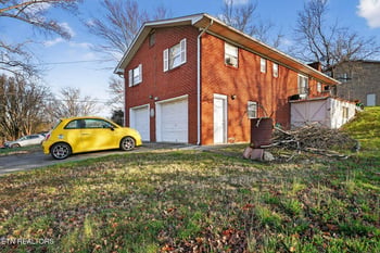 5400 Springplace Cir, Knoxville, TN 37924