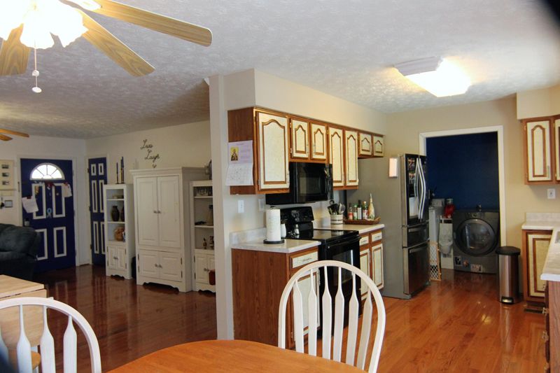 5401 Pinecrest Rd, Knoxville, TN 37912