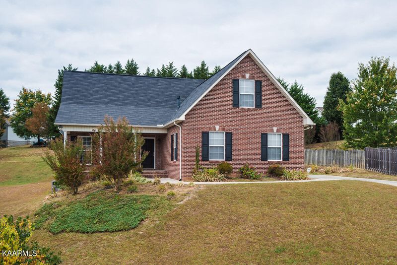 5406 Summitridge Ln, Knoxville, TN 37921