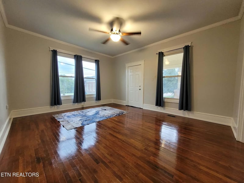 541 Cedar Ave, Knoxville, TN 37917