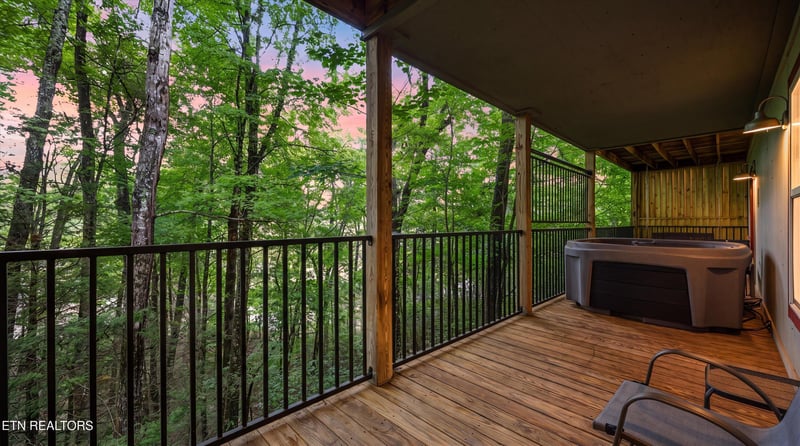 541 Johnson Ln #2, Gatlinburg, TN 37738