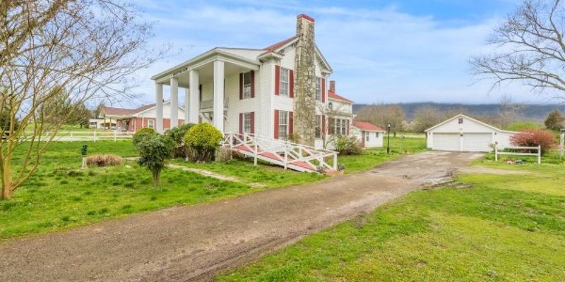 541 Old Middlesboro Hwy, Lafollette, TN 37766