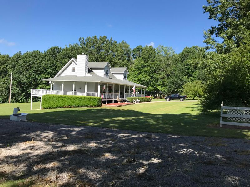 5410 Chestnut Hill Rd, Crossville, TN 38571