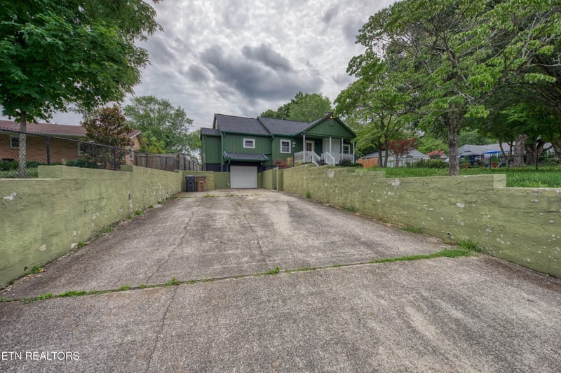 5411 Villa Rd, Knoxville, TN 37918