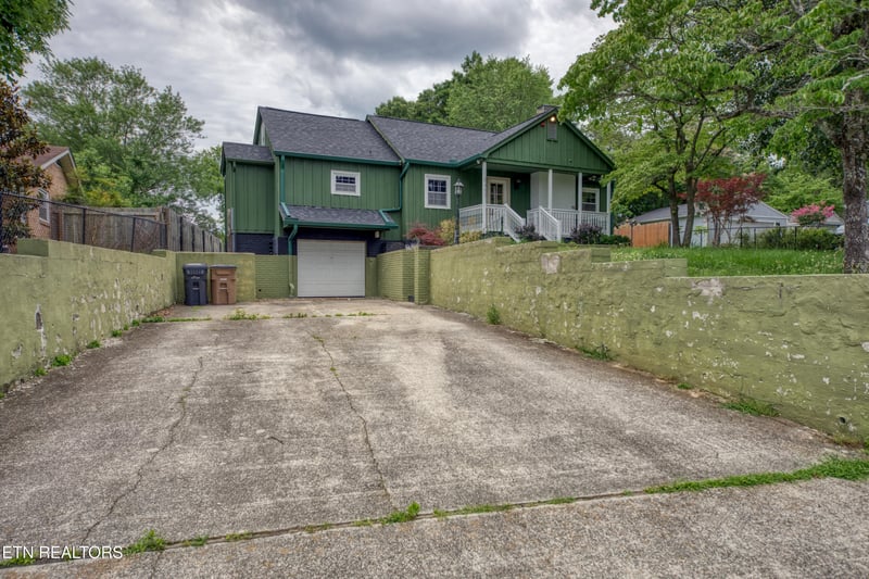 5411 Villa Rd, Knoxville, TN 37918