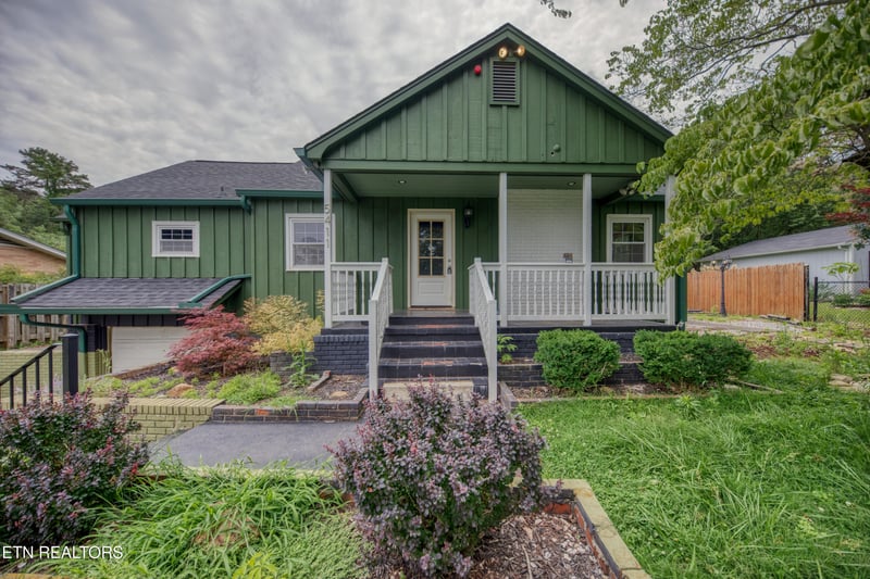 5411 Villa Rd, Knoxville, TN 37918