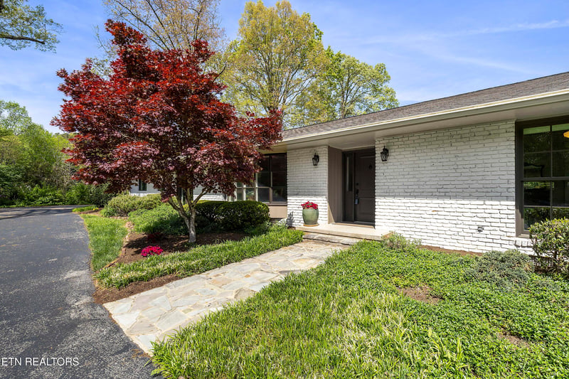 5413 Riverbend Dr, Knoxville, TN 37919