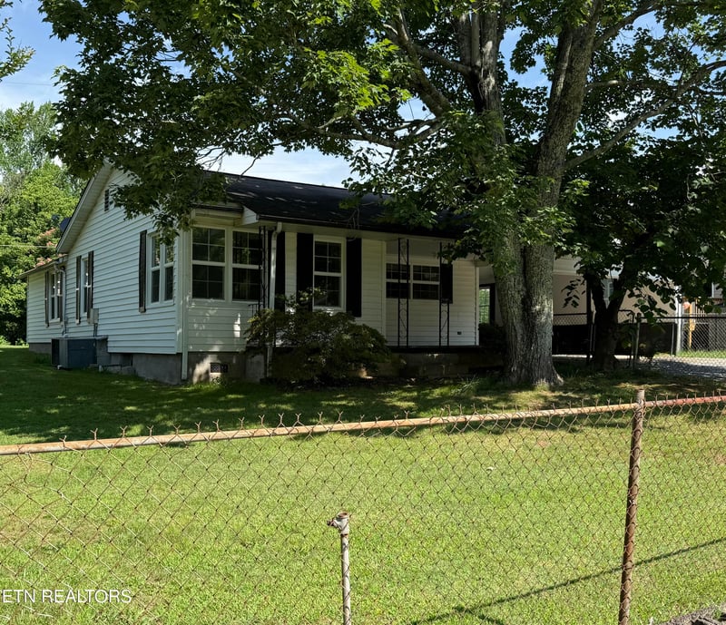 5419 Bland Ln, Knoxville, TN 37920