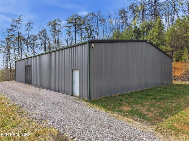 542 Jackson Hollow Rd, Thorn Hill, TN 37881