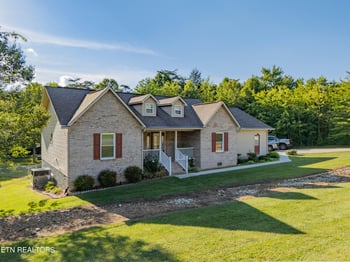 542 Sunset Ridge Dr, Crossville, TN 38571