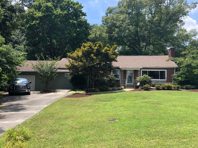 5425 Lynette Dr, Knoxville, TN 37918
