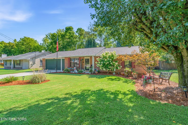 5427 Malachi Cir, Knoxville, TN 37918