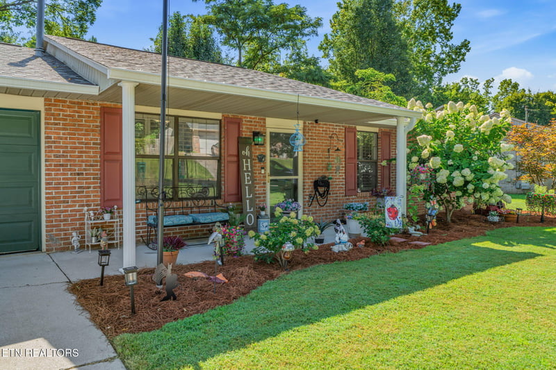 5427 Malachi Cir, Knoxville, TN 37918