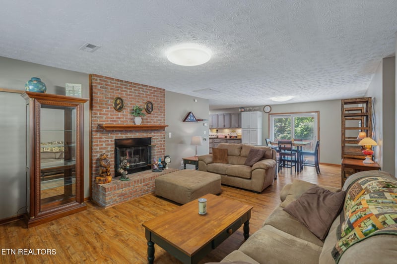 5427 Malachi Cir, Knoxville, TN 37918