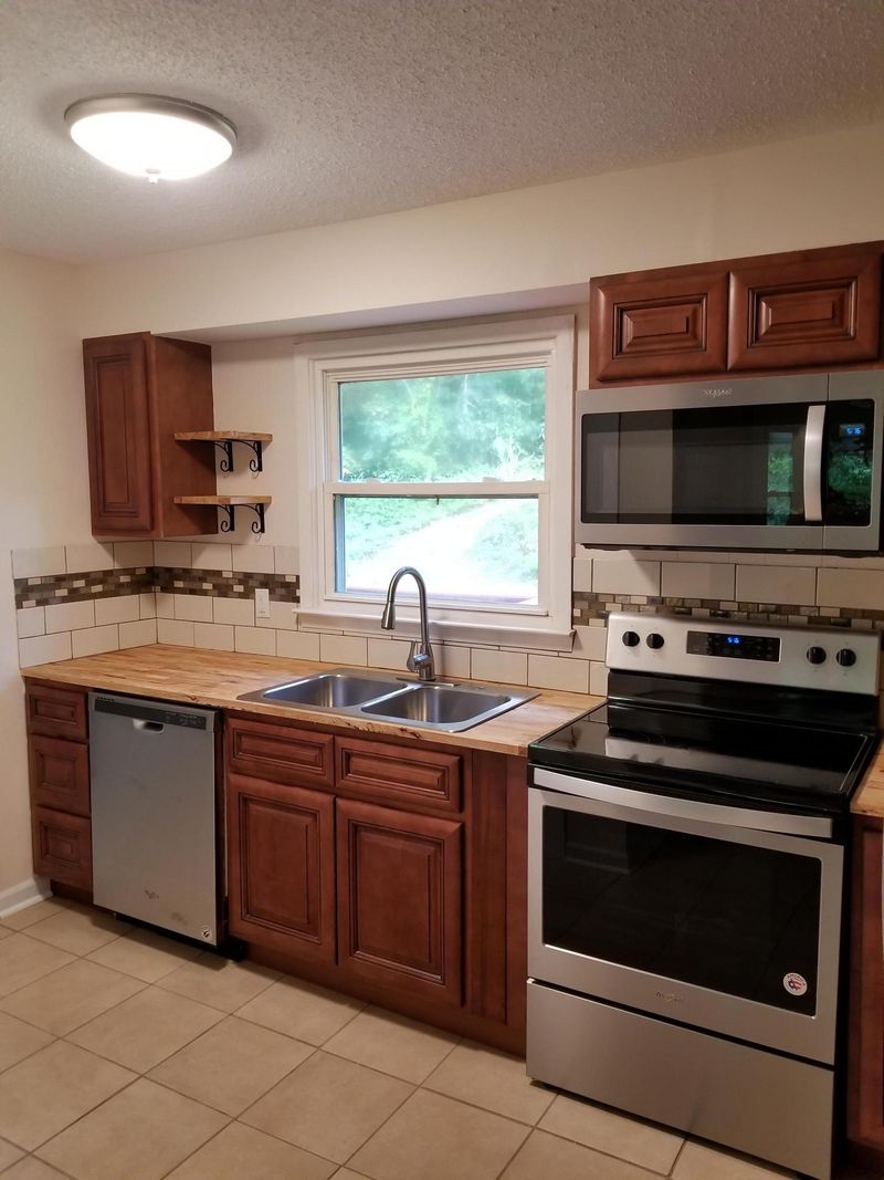 543 Branch Rd, Blaine, TN 37709