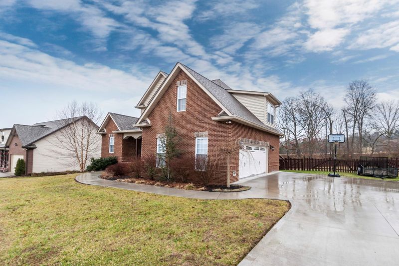 543 Susan Renee Ln, Knoxville, TN 37924