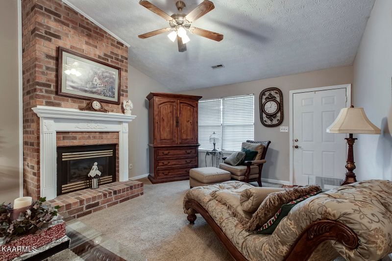 5435 Malachi Cir, Knoxville, TN 37918