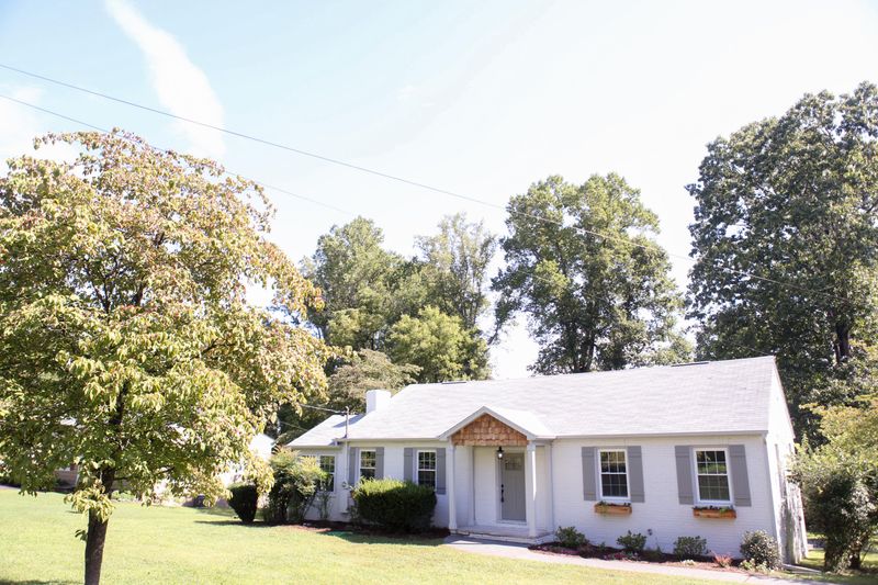5436 Briercliff Rd, Knoxville, TN 37918