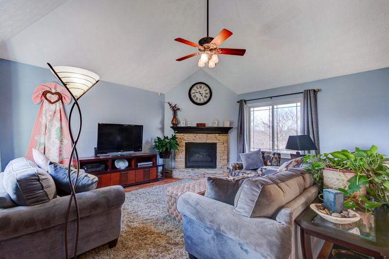 5437 Haskin Knoll Ln, Knoxville, TN 37918