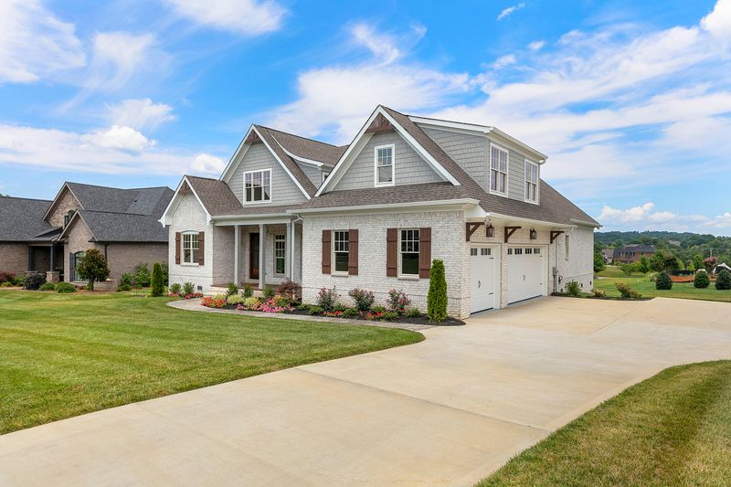 544 Barnsley Rd, Knoxville, TN 37934
