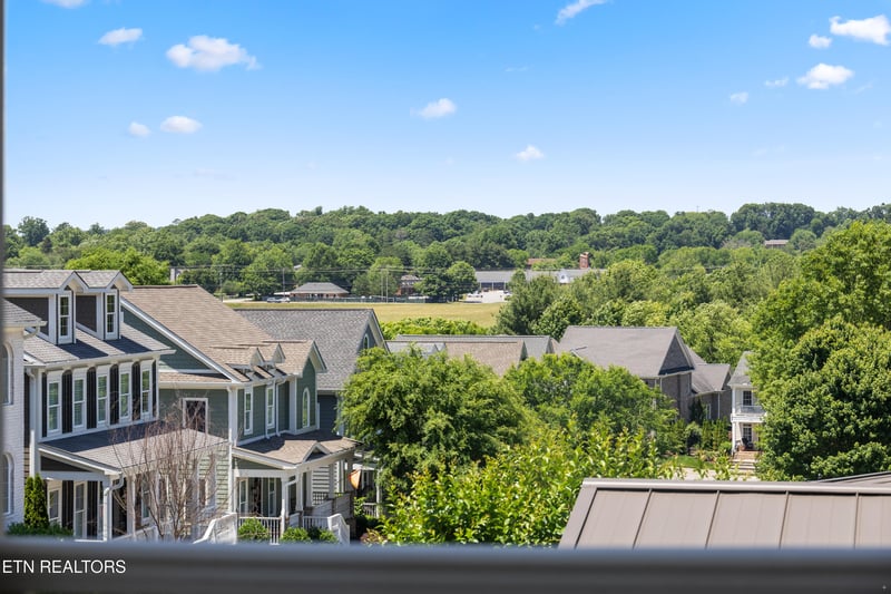 544 Colonial Ridge Ln, Knoxville, TN 37934