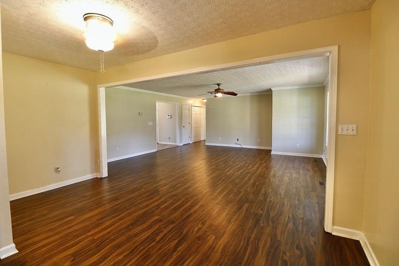 5445 Evergreen Farm Ln, Greenback, TN 37742