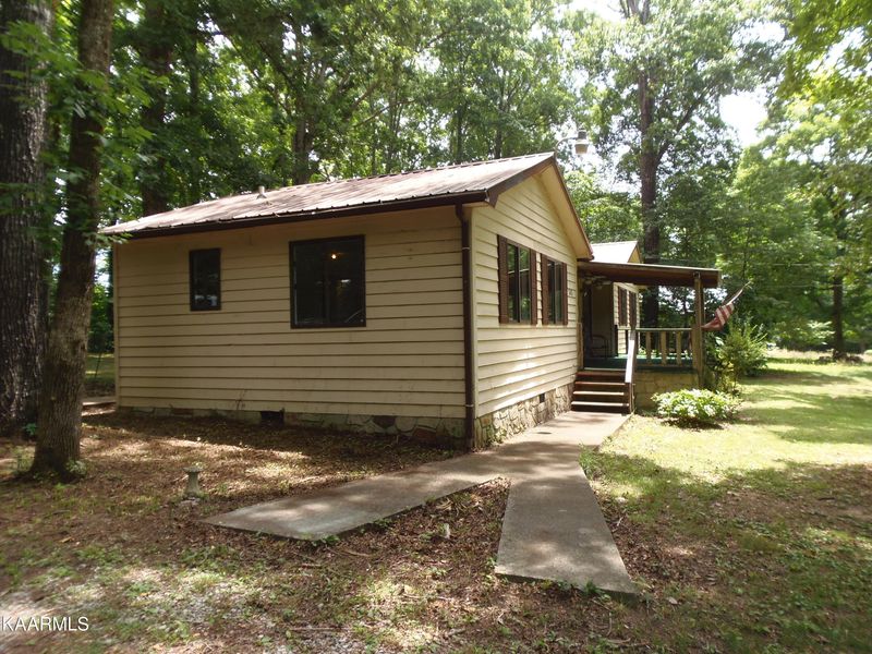 545 N Cunningham Rd, Seymour, TN 37865