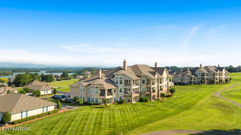 545 Rarity Bay Pkwy #305, Vonore, TN 37885