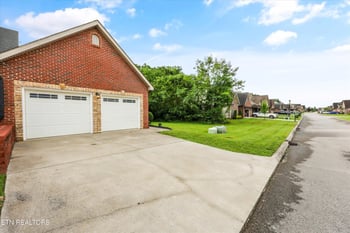 547 Jacksonian Way, Lenoir City, TN 37772