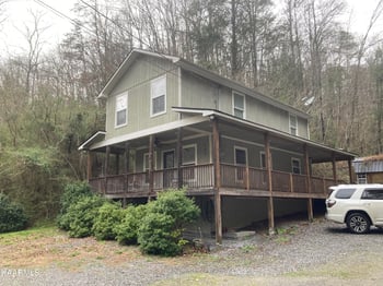 547 King Branch Rd, Pigeon Forge, TN 37876