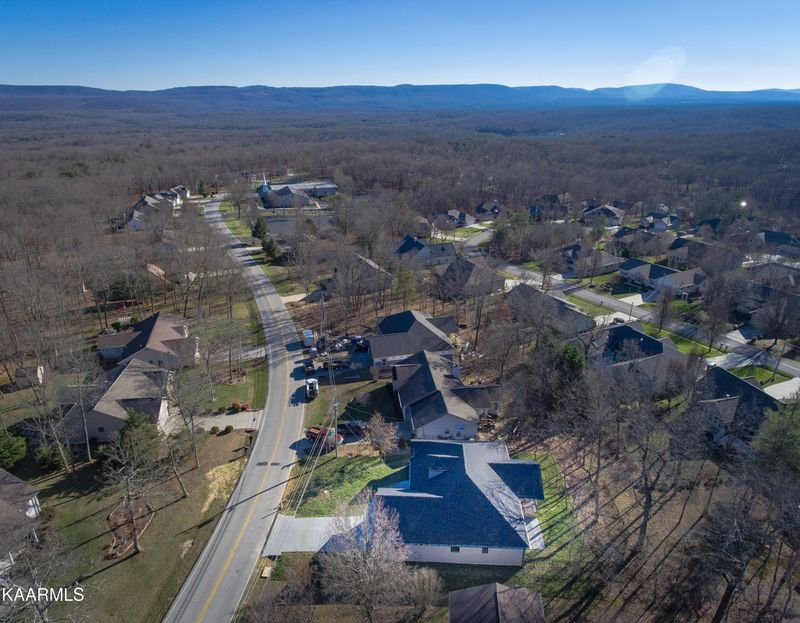 547 Snead Dr, Crossville, TN 38558