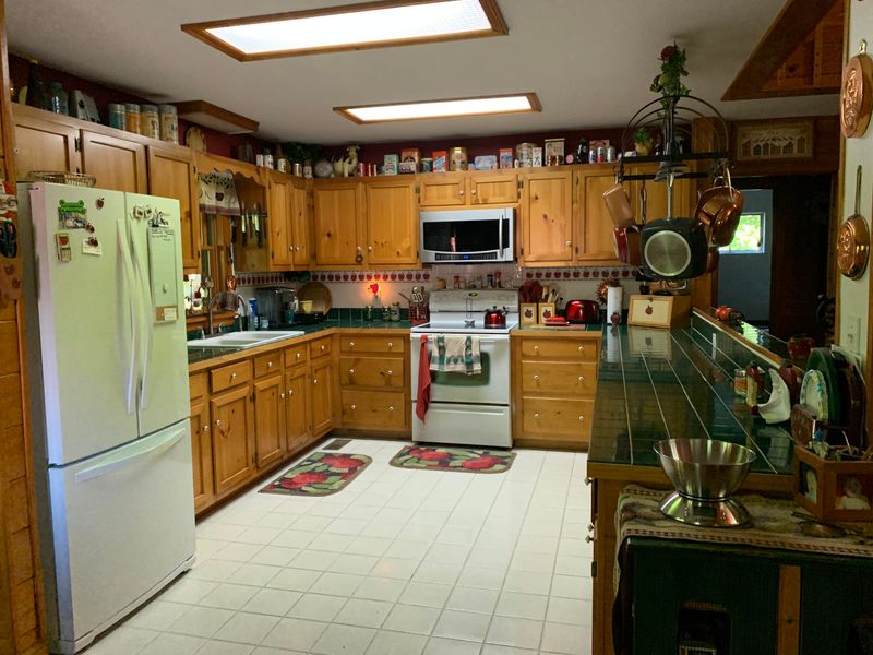 5475 Otto Williams Rd, Cosby, TN 37722