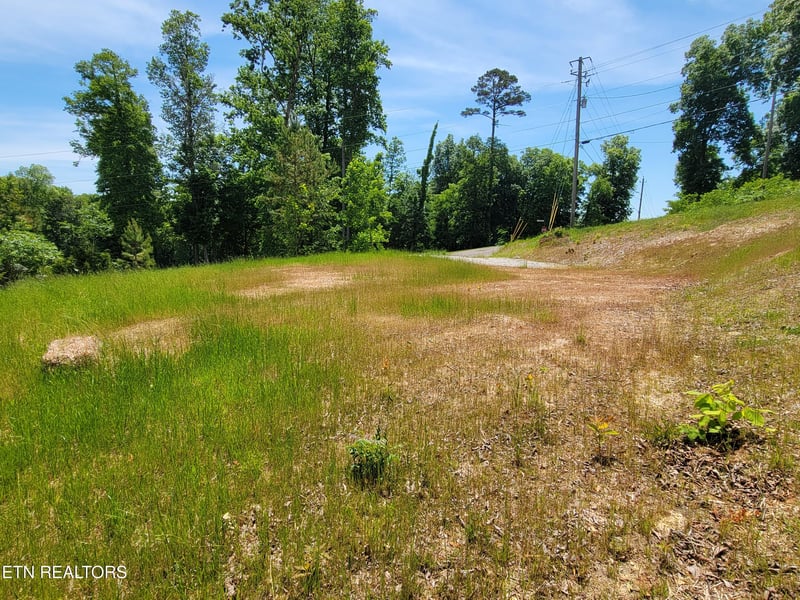 548 Hickory Pointe Ln, Maynardville, TN 37807