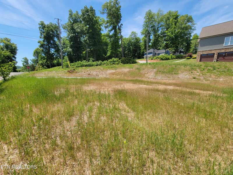 548 Hickory Pointe Ln, Maynardville, TN 37807