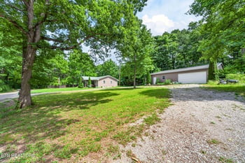 548 Lantana Firetower Rd, Crossville, TN 38572