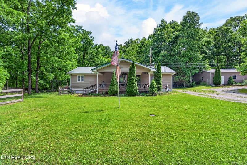 548 Lantana Firetower Rd, Crossville, TN 38572