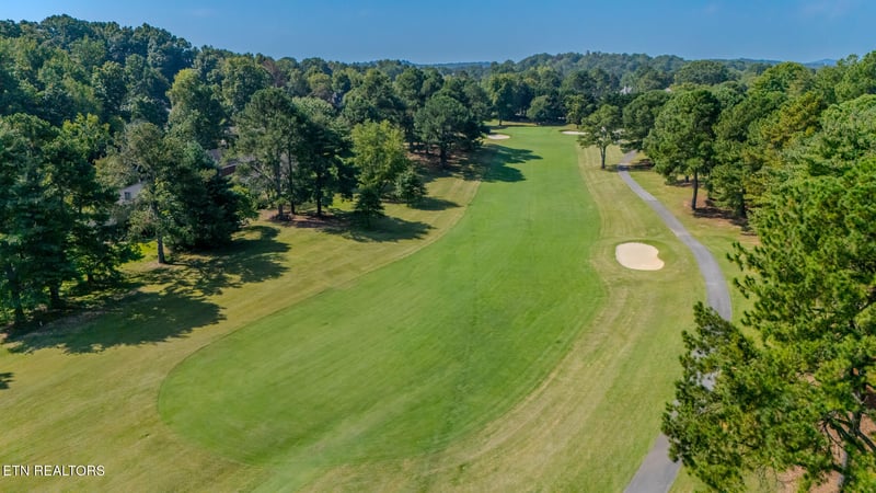 548 Lost Tree Ln, Farragut, TN 37934